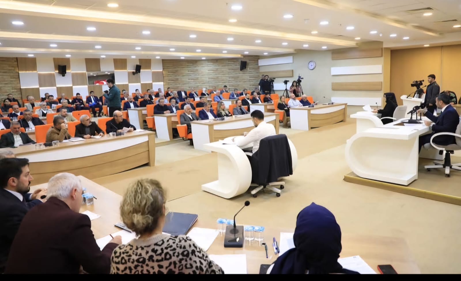 Belediyeden Halkın Parası İle Muhtarlara 2 Bin Liralık Kıyak
