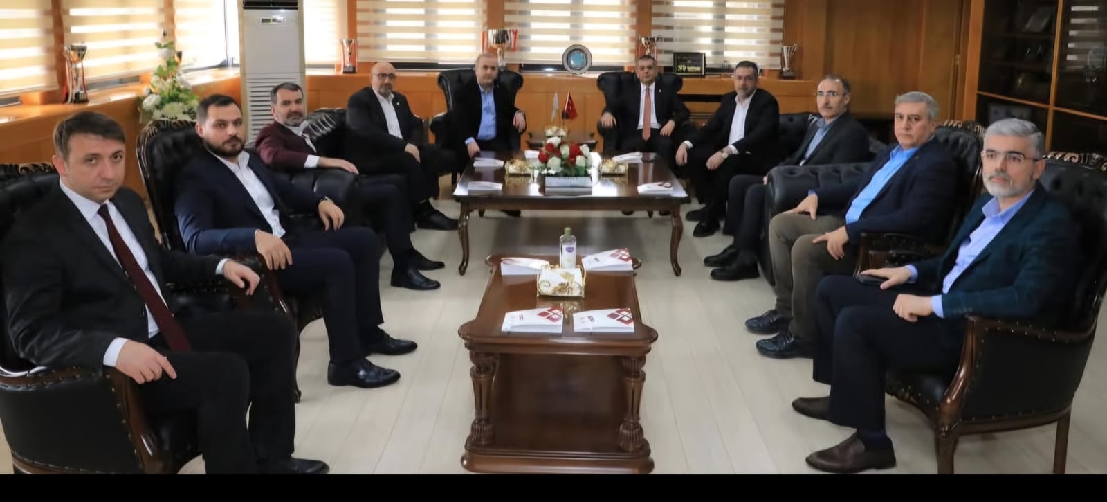 Cumhur İttifakı İstedi Diye Dün Kara Dediğine Bugün Beyaz Mı Diyor?