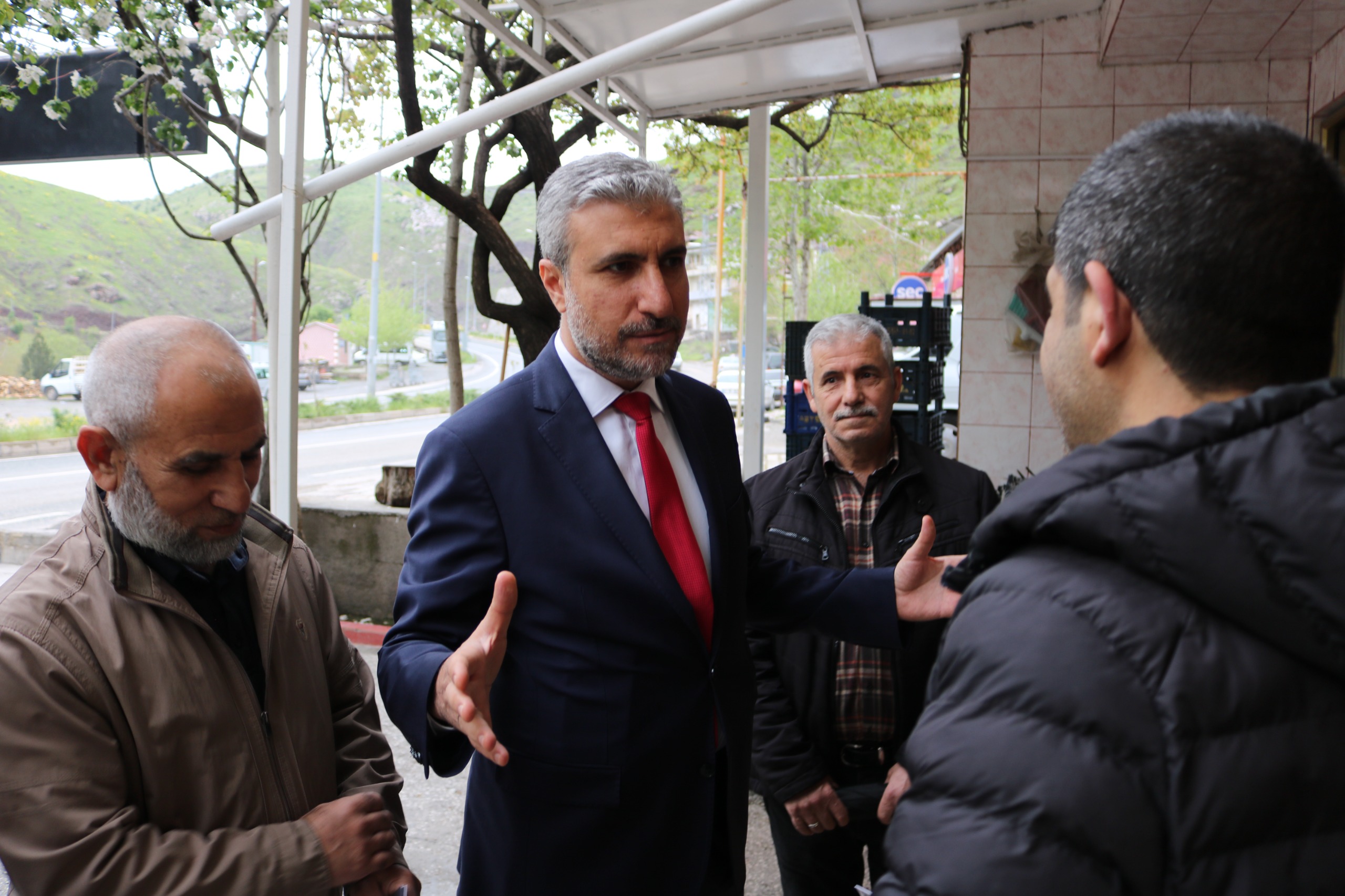 Saadet’ten Maden Ve Sivrice’de Yoğun  Temas