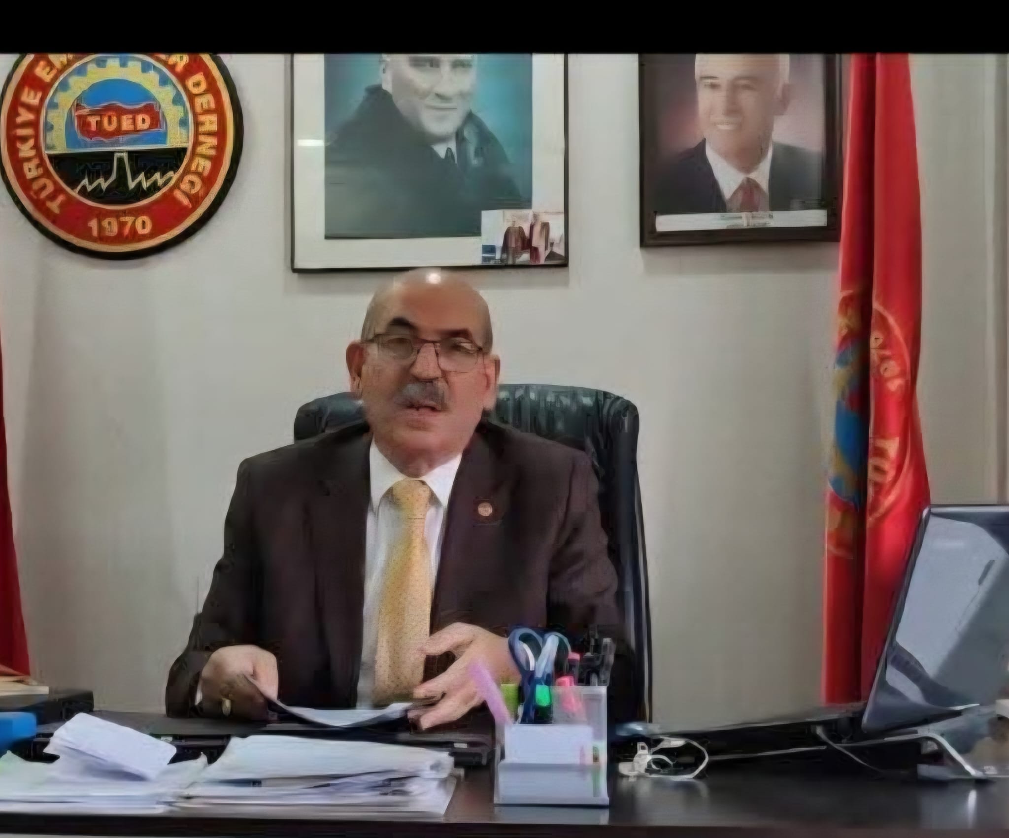 Gür’den  İkramiye Tepkisi