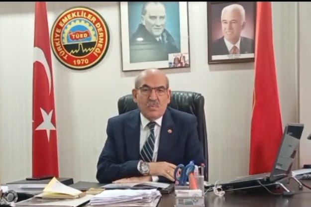 Emekliler İnsan Onuruna Yakışan Bir Zam Bekliyor 